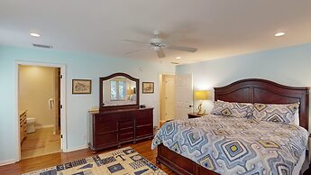 Paradise Cove 4 Bedroom Home