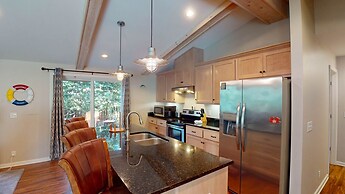 Paradise Cove 4 Bedroom Home