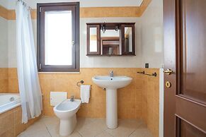 Casa Pascoli Near Sandy Beach