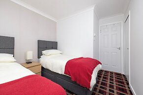 Beautiful House with Garden in Pitlochry