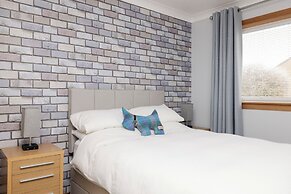 Beautiful House with Garden in Pitlochry