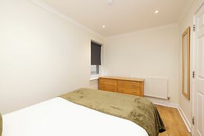 JOIVY Modern flats near Edinburgh Castle