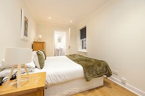 JOIVY Modern flats near Edinburgh Castle