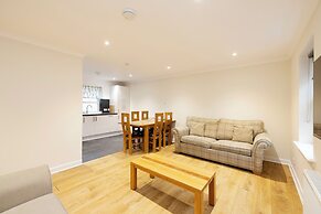 JOIVY Modern flats near Edinburgh Castle