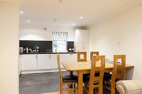 JOIVY Modern flats near Edinburgh Castle