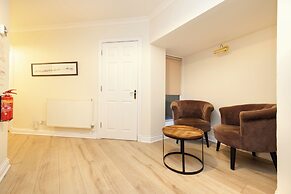 JOIVY Modern flats near Edinburgh Castle