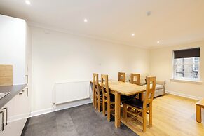 JOIVY Modern flats near Edinburgh Castle