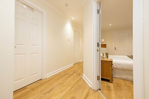 JOIVY Modern flats near Edinburgh Castle