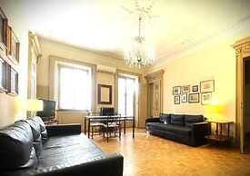 dHomes -Apartments Rooms- Galleria Gold