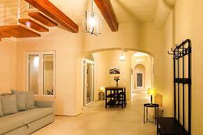 Solaris Gozitan Villa With Pool Gozo