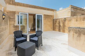 Solaris Gozitan Villa With Pool Gozo