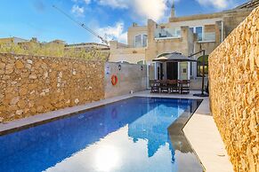 Solaris Gozitan Villa with Pool