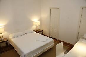 dHomes - Apartments and Rooms - Room 102