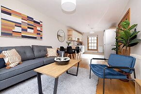 Bright&Cosy Flat near Scottish Gallery