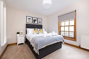 Bright&Cosy Flat near Scottish Gallery