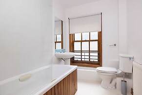 Bright&Cosy Flat near Scottish Gallery