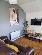 Seaview-petsok-patio-1br