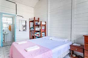 Casa Beira Mar enseada dos Corais-SH098D