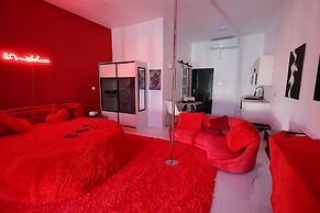 PÀRIS Honeymoon Suite