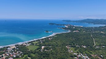 Relaxing 2 BR  Beach & Pool  Condo Unit2