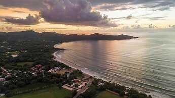 Relaxing 2 BR  Beach & Pool  Condo Unit2