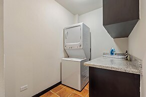 Relaxing 2 BR  Beach & Pool  Condo Unit2