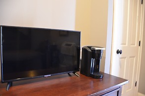 Natchez Manor Bed & Breakfast