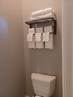 Natchez Manor Bed & Breakfast