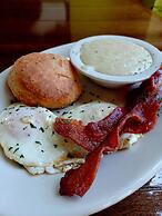 Natchez Manor Bed & Breakfast