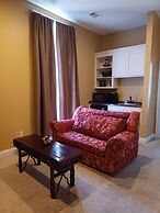 Natchez Manor Bed & Breakfast