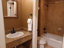 Natchez Manor Bed & Breakfast