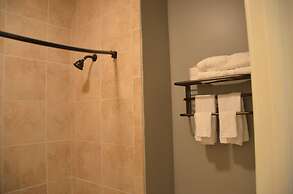 Natchez Manor Bed & Breakfast