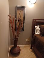 Natchez Manor Bed & Breakfast