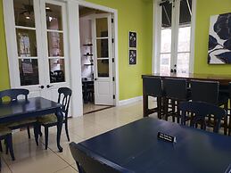 Natchez Manor Bed & Breakfast