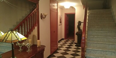 Chalet Villa con Piscina