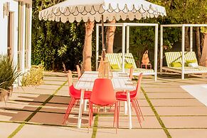 5 Private Rooms Sleeps 14 Wesley Studio Buyout