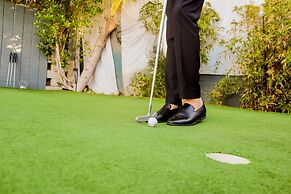 5 Private Rooms Sleeps 14 Wesley Studio Buyout