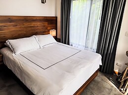 The Bohemian  Lagarto