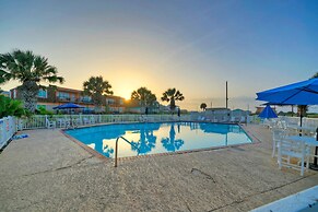 3 Condos in Beachfront Complex w Pool Sleeps 22 Island Retreat 3-unit 