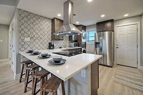 3 Condos in Beachfront Complex w Pool Sleeps 22 Island Retreat 3-unit 