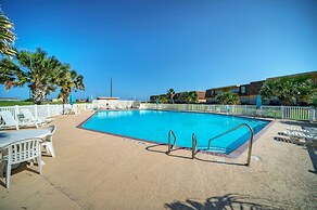 3 Condos in Beachfront Complex w Pool Sleeps 22 Island Retreat 3-unit 