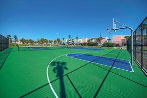 3 Condos in Beachfront Complex w Pool Sleeps 22 Island Retreat 3-unit 