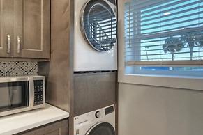 3 Condos in Beachfront Complex w Pool Sleeps 22 Island Retreat 3-unit 