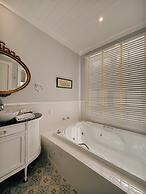 Hotel La Belle Provence