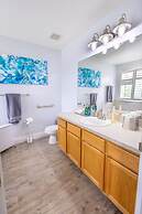 Farmington Gem 6BR Private Fenced Yard Sleeps 15