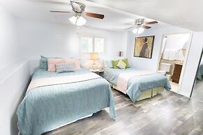 Farmington Gem 6BR Private Fenced Yard Sleeps 15