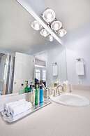 Farmington Gem 6BR Private Fenced Yard Sleeps 15