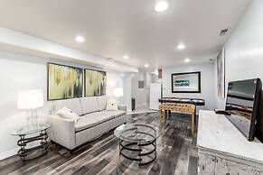 Farmington Gem 6BR Private Fenced Yard Sleeps 15