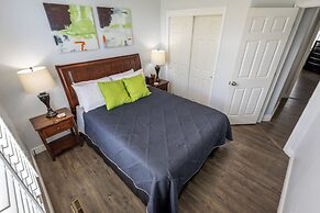 Farmington Gem 6BR Private Fenced Yard Sleeps 15