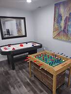 Farmington Gem 6BR Private Fenced Yard Sleeps 15